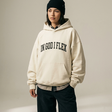IGIF PREMIUM Heavyweight Hoodie cream - on model